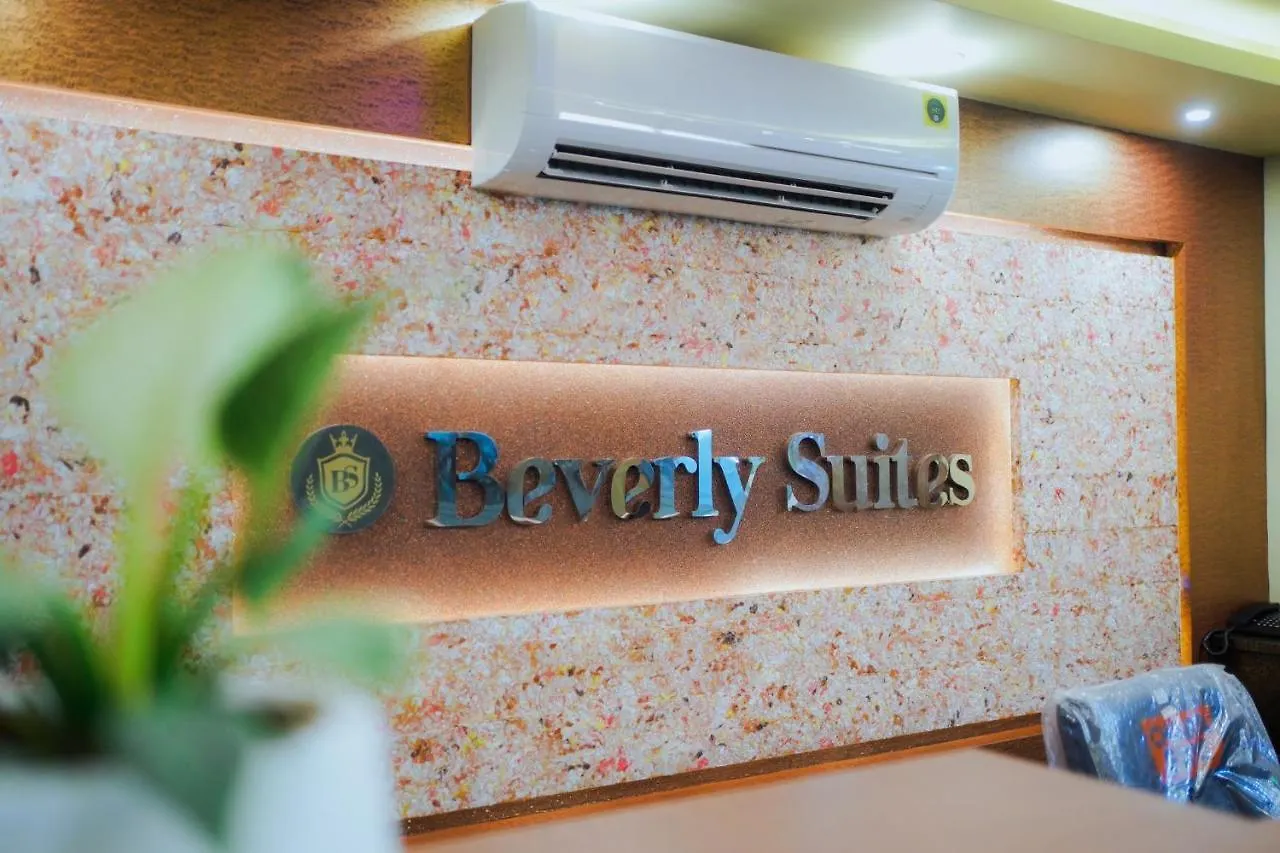 Beverly Suites 瓦亚纳德 酒店